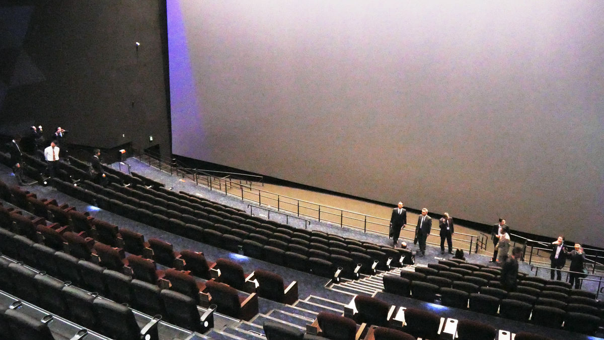 大阪エキスポシティ Imax次世代レーザー で映画 ダンケルク を見た感想 戦略室ブログ